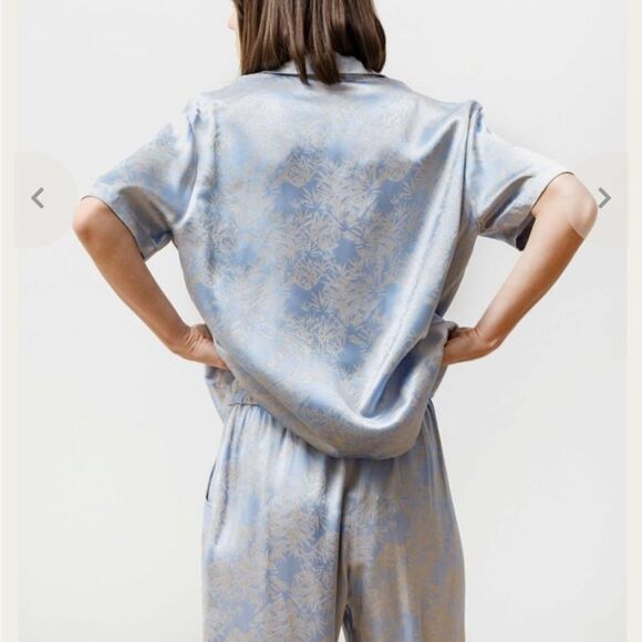 PRIORY Bowling Shirt in Fancy Firework Blue M/L - Picture 2 of 4